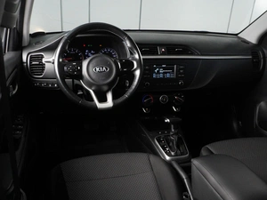 Седан Kia Rio 2021 года, 1490000 рублей, Красный Пахарь
