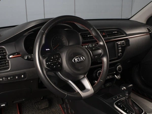 Седан Kia Rio 2019 года, 1470000 рублей, Омск