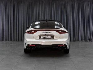 Лифтбек Kia Stinger 2018 года, 2999000 рублей, Тюмень