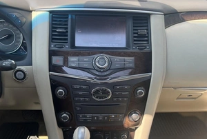 Внедорожник Infiniti QX56 2011 года, 2090000 рублей, Солонцы
