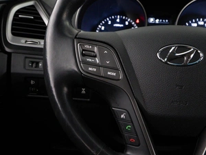 Внедорожник Hyundai Santa Fe 2017 года, 2374444 рублей, Москва