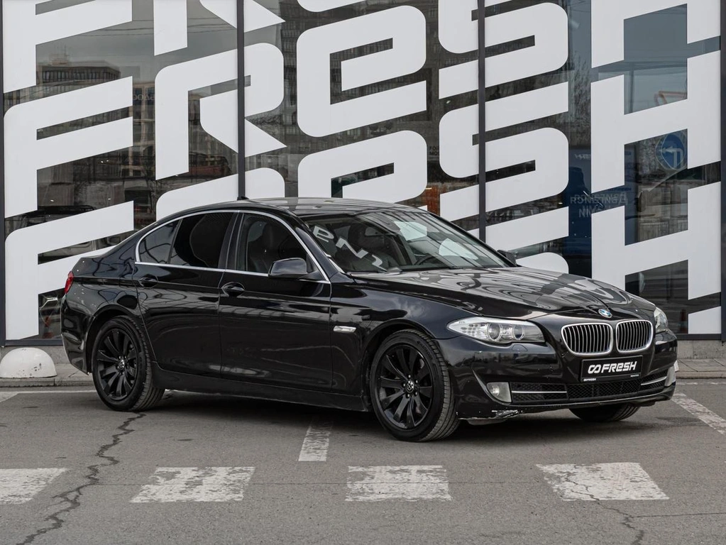 Седан BMW 5 серия 2012 года, 1999000 рублей, Краснодар