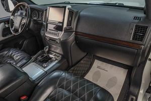 Внедорожник Toyota Land Cruiser 2017 года, 4699000 рублей, Челябинск