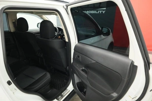 Внедорожник Mitsubishi Outlander 2021 года, 2450000 рублей, Курск
