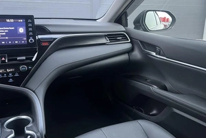 Седан Toyota Camry 2023 года, 3302000 рублей, Солонцы