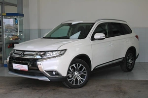 Внедорожник Mitsubishi Outlander 2017 года, 2523500 рублей, Красноярск