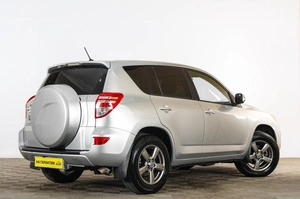 Внедорожник Toyota RAV4 2012 года, 1399000 рублей, Тюмень
