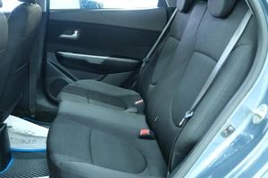 Седан Kia Rio 2013 года, 599000 рублей, Омск
