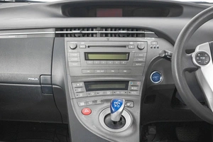 Лифтбек Toyota Prius 2012 года, 1049000 рублей, Кемерово