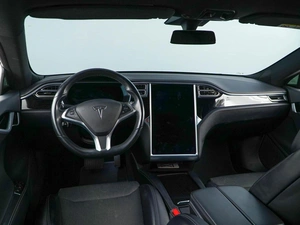 Лифтбек Tesla Model S 2018 года, 3176016 рублей, Москва