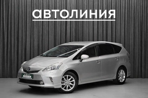 Универсал Toyota Prius Alpha 2011 года, 1010000 рублей, Красноярск