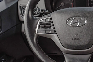 Седан Hyundai Solaris 2017 года, 999000 рублей, Челябинск