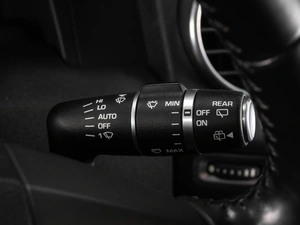 Внедорожник Land Rover Discovery 2012 года, 2149000 рублей, Тюмень