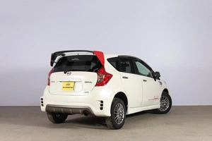 Хетчбэк Nissan Note 2013 года, 899000 рублей, Новосибирск