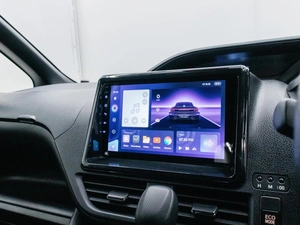 Минивэн Toyota Noah 2018 года, 2490000 рублей, Красноярск