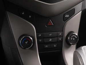 Седан Chevrolet Cruze 2010 года, 719000 рублей, Минеральные Воды