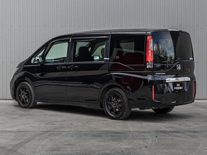 Минивэн Honda Stepwgn 2015 года, 1650000 рублей, Краснодар