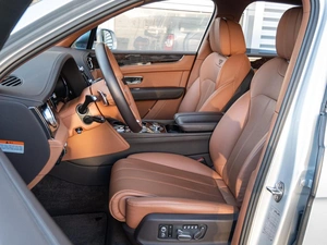 Внедорожник Bentley Bentayga 2019 года, 13300000 рублей, Краснодар