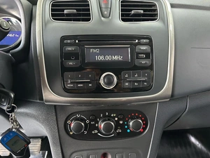 Седан Renault Logan 2017 года, 1150000 рублей, Смоленск