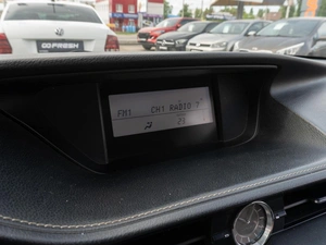 Седан Lexus ES 2013 года, 2299000 рублей, Саратов