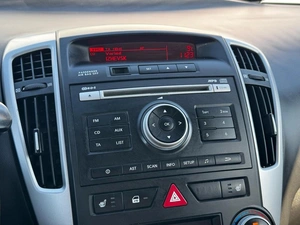 Хетчбэк Kia Ceed 2011 года, 619000 рублей, Ижевск