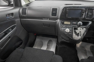 Минивэн Toyota Wish 2006 года, 989000 рублей, Барнаул