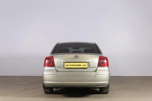 Седан Toyota Avensis 2006 года, 849000 рублей, Новосибирск