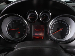 Хетчбэк Opel Astra GTC 2012 года, 925000 рублей, Красный Пахарь