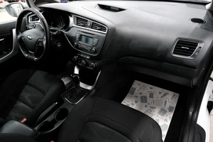 Хетчбэк Kia Ceed 2018 года, 1359000 рублей, Омск