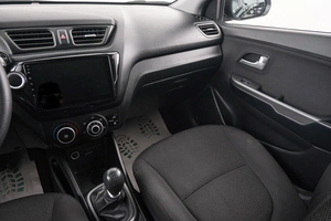 Седан Kia Rio 2014 года, 799000 рублей, Красноярск