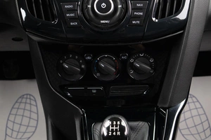 Седан Ford Focus 2013 года, 799000 рублей, Оренбург