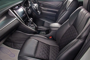 Внедорожник Toyota Harrier 2018 года, 2959000 рублей, Сургут