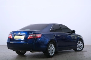 Седан Toyota Camry 2007 года, 999000 рублей, Омск
