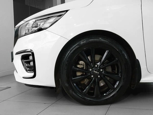 Минивэн Kia Carnival 2018 года, 2649000 рублей, Тверь