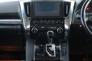 Минивэн Toyota Vellfire 2020 года, 5049000 рублей, Омск