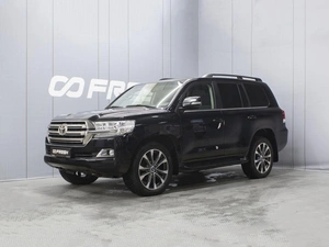 Внедорожник Toyota Land Cruiser 2015 года, 5490000 рублей, Омск
