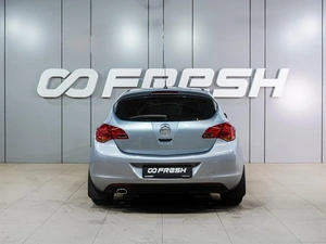 Хетчбэк Opel Astra 2011 года, 799000 рублей, Воронеж