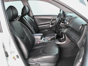 Внедорожник Toyota RAV4 2011 года, 1499000 рублей, Аксай