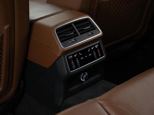 Седан Audi A6 2019 года, 3899077 рублей, Москва