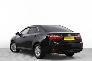 Седан Toyota Camry 2015 года, 2399000 рублей, Барнаул