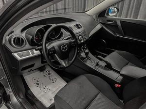 Седан Mazda 3 2012 года, 770000 рублей, Красноярск