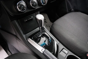 Седан Toyota Corolla 2013 года, 1299000 рублей, Красноярск