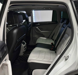 Внедорожник Volkswagen Tiguan Allspace 2017 года, 2597000 рублей, Красноярск