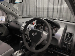 Хетчбэк Honda Fit 2004 года, 399000 рублей, Красноярск