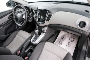Седан Chevrolet Cruze 2011 года, 779000 рублей, Красноярск