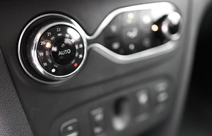 Хетчбэк Renault Sandero Stepway 2015 года, 919000 рублей, Орёл