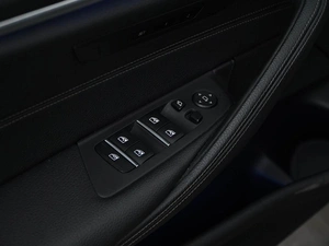 Седан BMW 5 серия 2022 года, 6399077 рублей, Москва