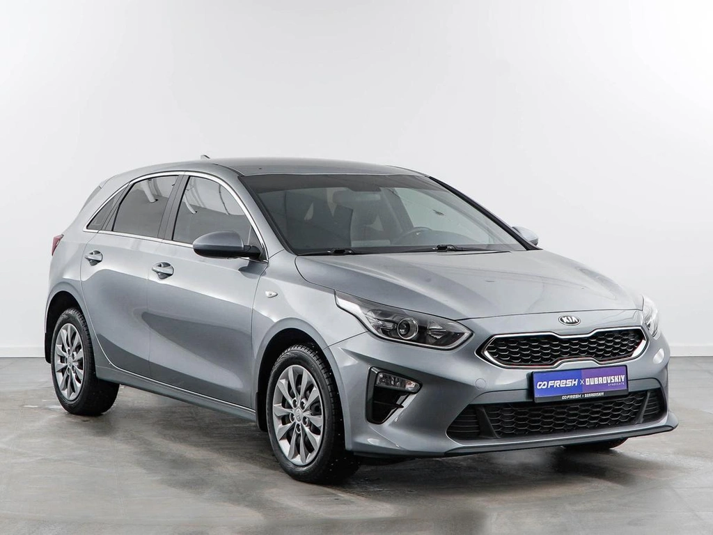 Хетчбэк Kia Ceed 2018 года, 1674444 рублей, Москва