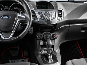 Хетчбэк Ford Fiesta 2018 года, 949000 рублей, Кирилловка