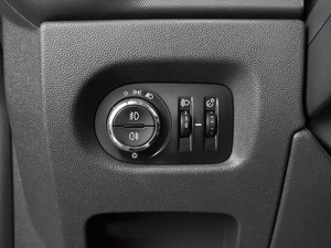 Хетчбэк Opel Corsa 2013 года, 690000 рублей, Омск